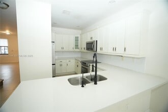 10436 NW 61 Ln. in Doral, FL - Building Photo - Building Photo