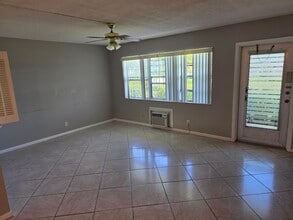 80 Cambridge I in West Palm Beach, FL - Building Photo - Building Photo