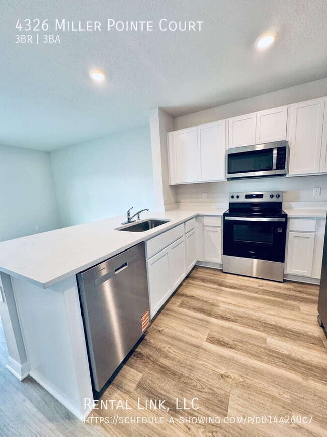 property at 4326 Miller Pointe Ct