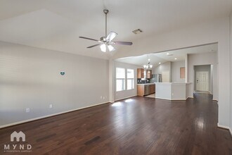 2559 Elm Crossing Trail in Spring, TX - Foto de edificio - Building Photo