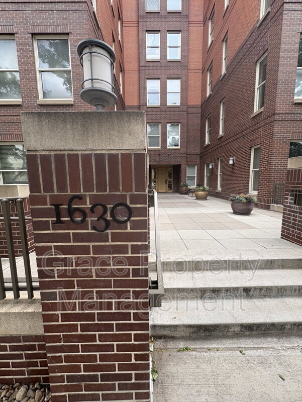 1630 N Clarkson St in Denver, CO - Building Photo - Building Photo