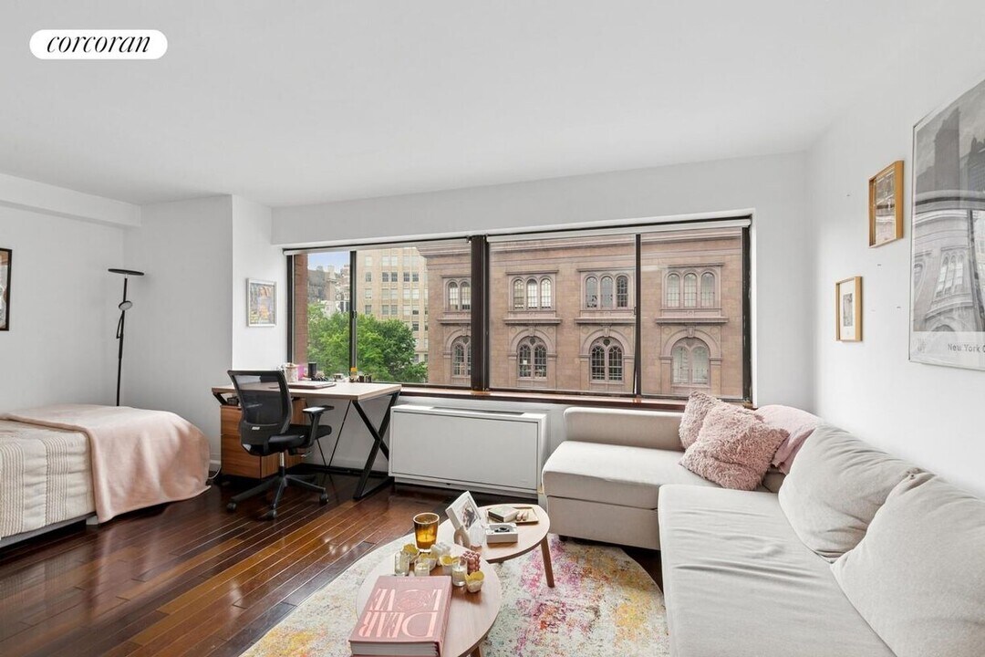 65 Cooper Sq in New York, NY - Building Photo