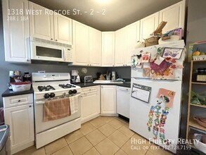 1318 W Roscoe St in Chicago, IL - Building Photo - Building Photo