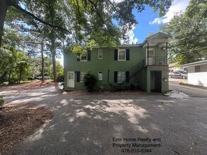 290 Clisby Pl in Macon, GA - Building Photo - Building Photo