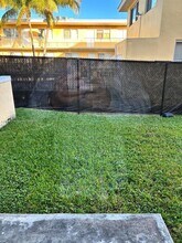 2062 NE 167th St in North Miami Beach, FL - Building Photo - Building Photo