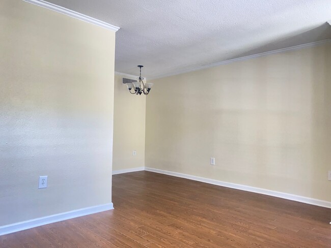 property at 10286 W Winston Ave