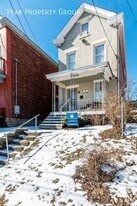 2353 Stratford Ave in Cincinnati, OH - Building Photo