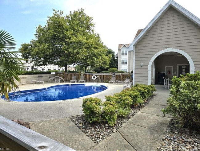 2236 Lesner Cres in Virginia Beach, VA - Building Photo - Building Photo