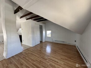 84 Guilden St in New Brunswick, NJ - Building Photo - Building Photo