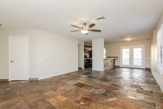 3310 W Rose Garden Ln in Phoenix, AZ - Building Photo - Building Photo