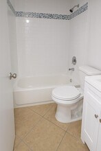 4670 NE 5th Ave in Boca Raton, FL - Building Photo - Building Photo