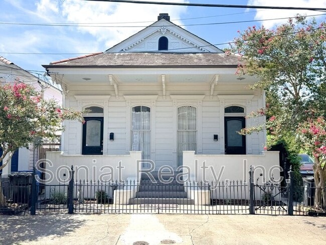 property at 2224 Royal St
