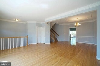 10794 Folkestone Way in Ellicott City, MD - Building Photo - Building Photo