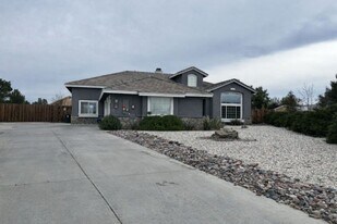 20339 Hohokam Ct in Apple Valley, CA - Building Photo