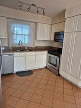 1171 Twisted Oak Ln in Buffalo Grove, IL - Building Photo - Building Photo