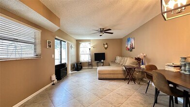 4260 Village Dr in Delray Beach, FL - Building Photo - Building Photo