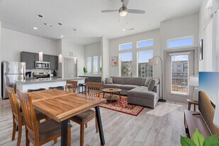 12100 1/2 Ferrystone Glen Drive-SI FL3-ID1240330P, Unit SI FL3-ID1240330P in Austin, TX - Building Photo