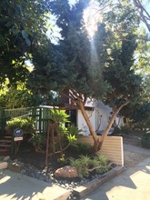 8050 Redlands St in Playa Del Rey, CA - Foto de edificio - Building Photo