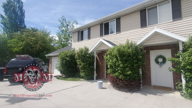 2035 E Lee Way Cir in Salt Lake City, UT - Building Photo - Building Photo