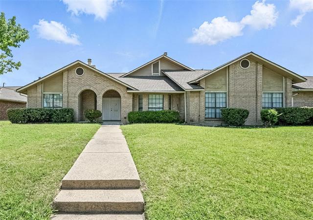 4039 St Christopher Ln in Dallas, TX - Building Photo