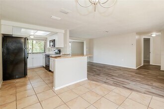 4248 Raccoon Loop in New Port Richey, FL - Building Photo - Building Photo