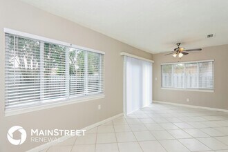 8640 NW 25th St in Sunrise, FL - Building Photo - Building Photo