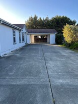 2976 Spinnaker Dr in Bandon, OR - Building Photo - Building Photo