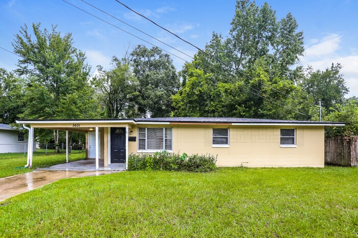 5601 Tampico Rd in Jacksonville, FL - Building Photo