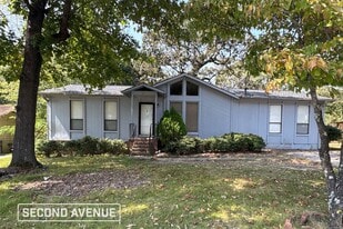 3051 Apple Valley Ln in Birmingham, AL - Building Photo