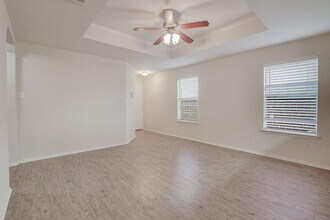 476 Moonwalker Trail in Buda, TX - Building Photo - Building Photo