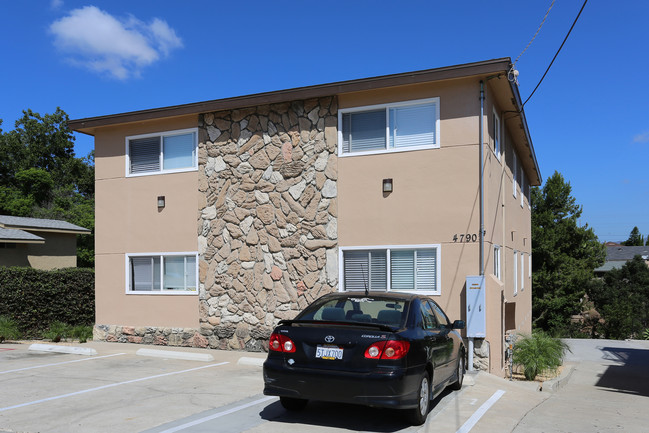 4790-4792 Lantana Dr in San Diego, CA - Building Photo - Building Photo