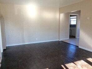 2516 Ashby St in Bakersfield, CA - Building Photo - Building Photo