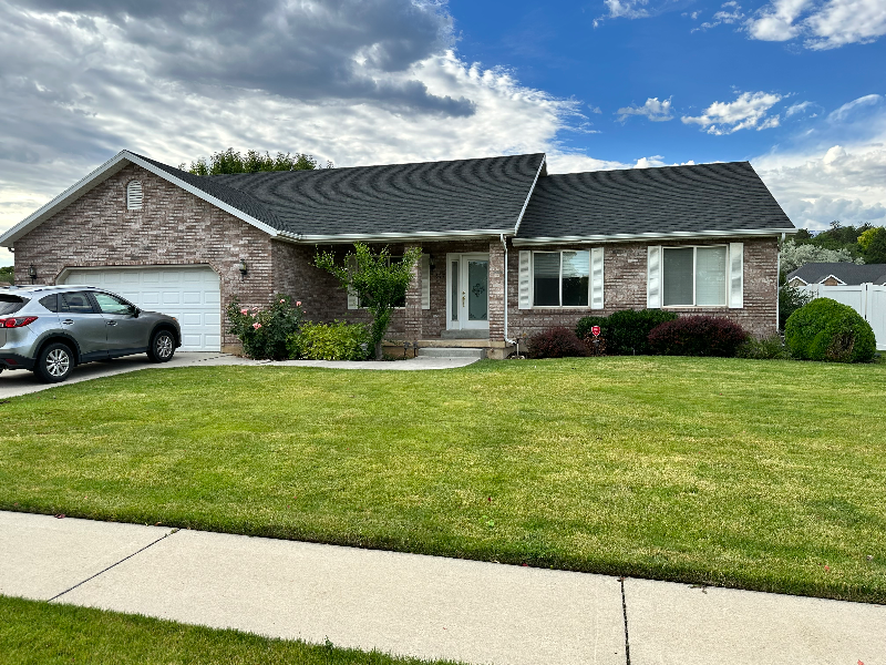 827 E 575 N St in American Fork, UT - Foto de edificio