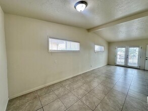 830-34 11th St in Imperial Beach, CA - Building Photo - Building Photo