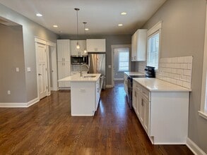 3783 Washington St, Unit #1 in Kansas City, MO - Building Photo - Building Photo