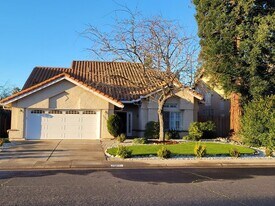 2951 Avon Rd in Rocklin, CA - Building Photo