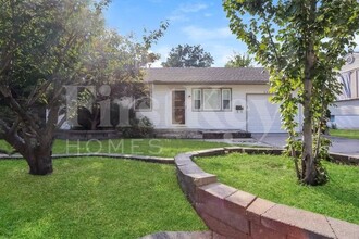 5126 S Delaware Ave in Independence, MO - Building Photo - Building Photo