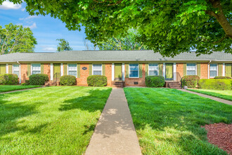 Bradford Commons Townhomes in Charlotte, NC - Foto de edificio - Building Photo