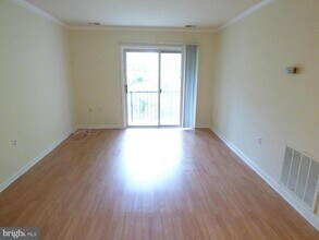 8205 Whispering Oaks Way-Unit -303 in Gaithersburg, MD - Building Photo - Building Photo