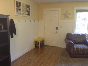 627 SW Center St in Pullman, WA - Foto de edificio - Building Photo