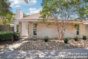 13823 Brays Forest in San Antonio, TX - Building Photo