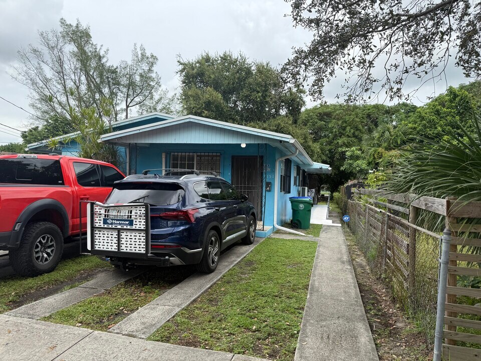 1151 NW 58th St in Miami, FL - Building Photo