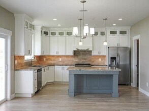 593 W Lewis Ln in Saratoga Springs, UT - Building Photo - Building Photo