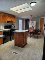 Eaton Pine Village Apartamentos