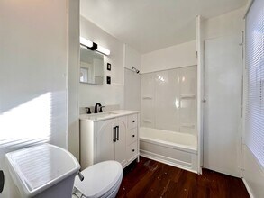 427 Highland St SE in Grand Rapids, MI - Building Photo - Building Photo