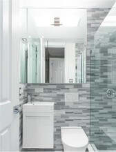 120 Mulberry St-Unit -3A in New York, NY - Building Photo - Building Photo