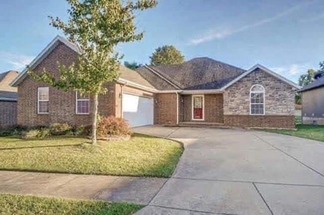 property at 596 E Thorn Hill Dr