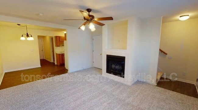 98 Rotunda Cir in Asheville, NC - Building Photo - Building Photo