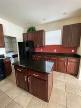 36246 Delta Gold Ct in Zephyrhills, FL - Building Photo - Building Photo