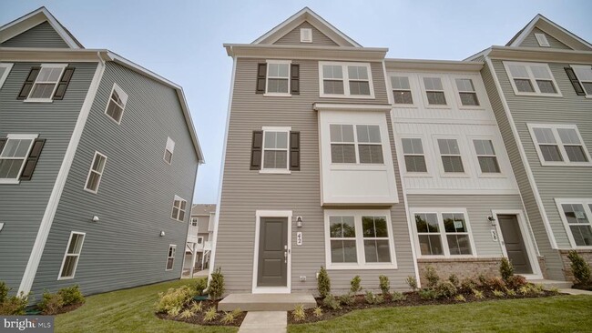 42 Rolling Branch Dr in Ranson, WV - Building Photo - Building Photo